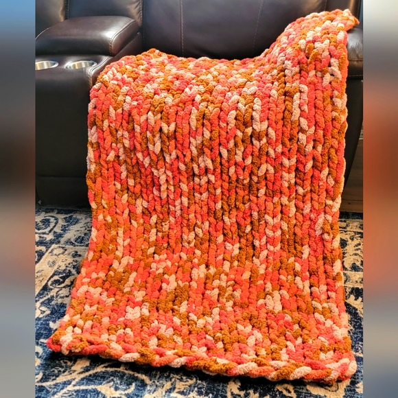 Handmade knit blanket - Picture 5 of 6
